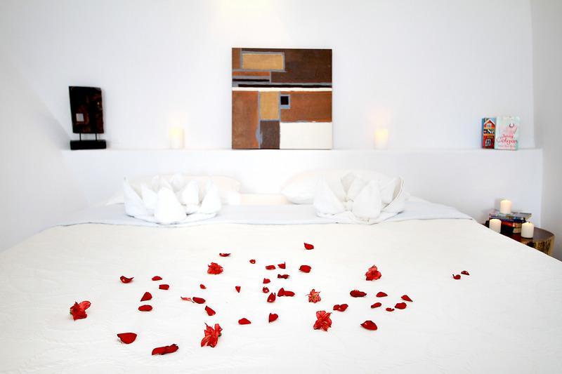 Finesse Suites Oia  Bagian luar foto