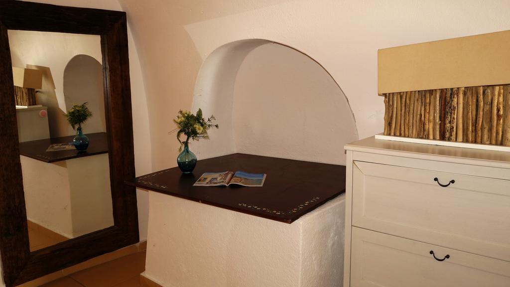 Finesse Suites Oia  Bagian luar foto