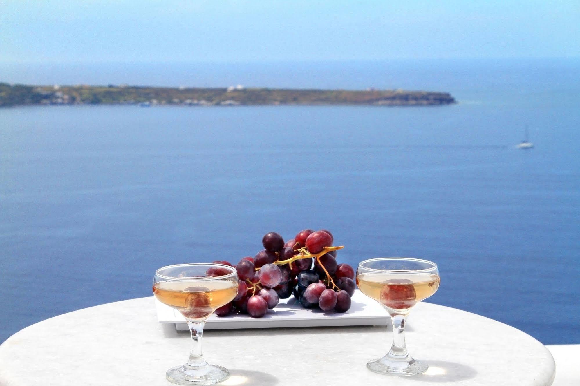Finesse Suites Oia  Bagian luar foto