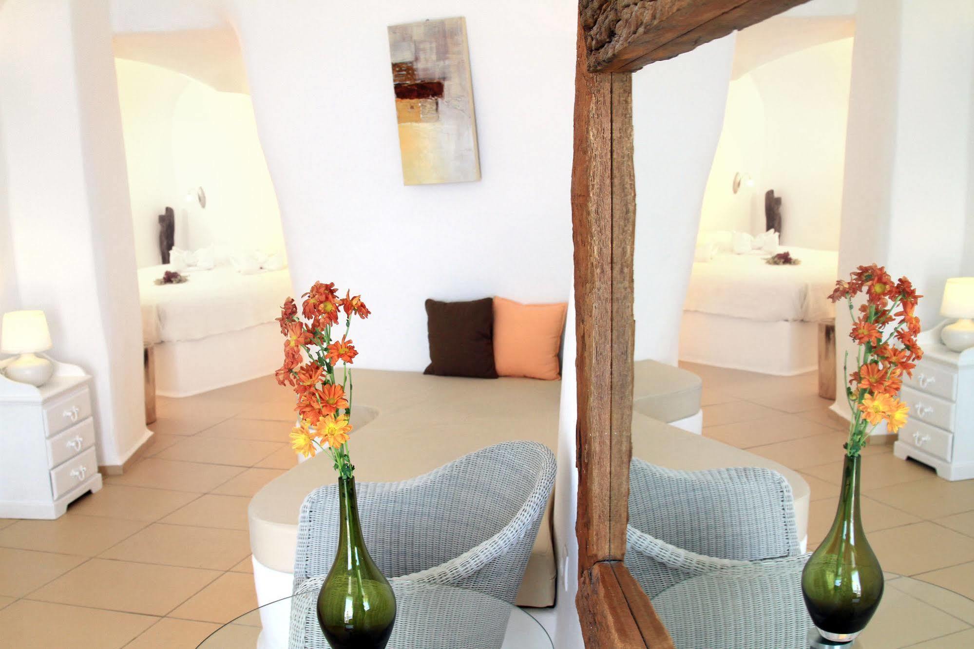 Finesse Suites Oia  Bagian luar foto