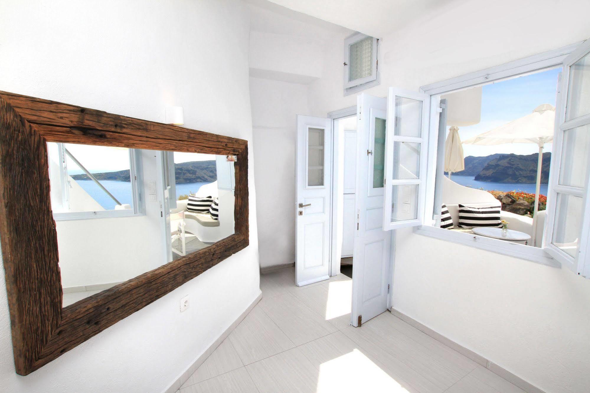 Finesse Suites Oia  Bagian luar foto