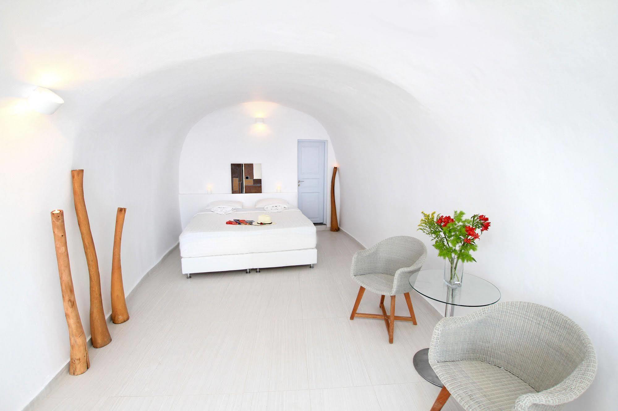 Finesse Suites Oia  Bagian luar foto